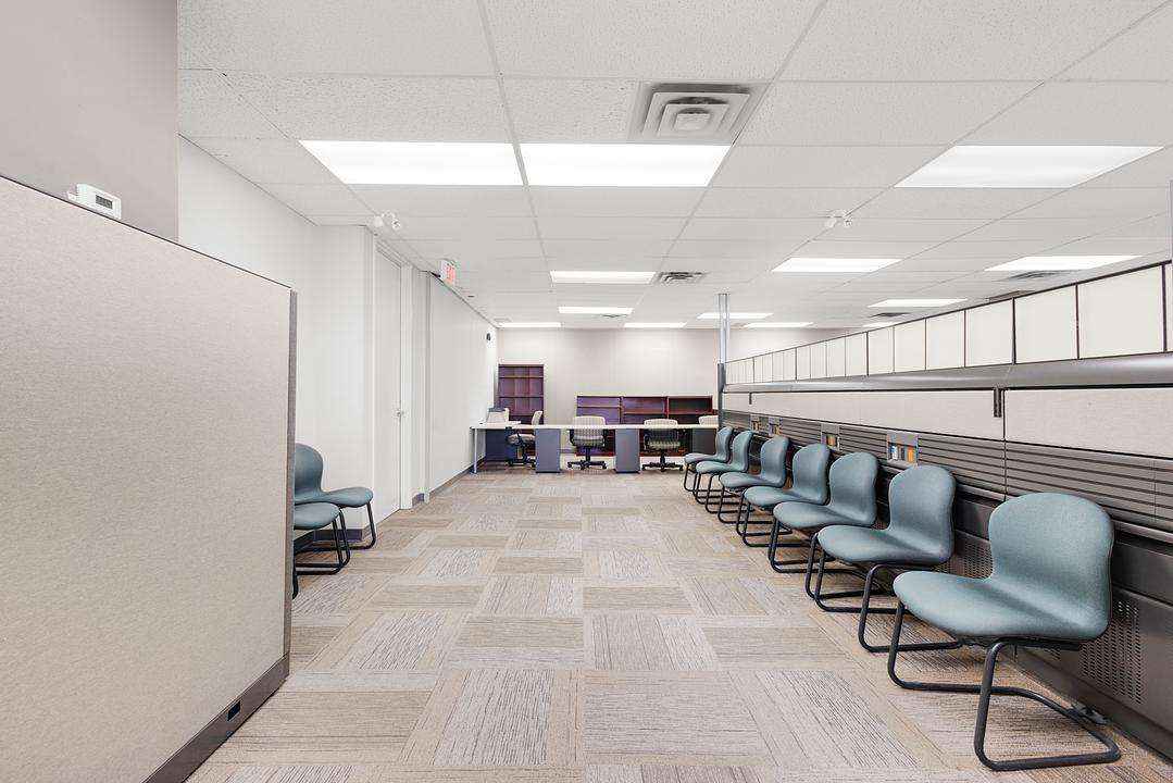 301 - 710 Dorval Drive, Oakville, ON