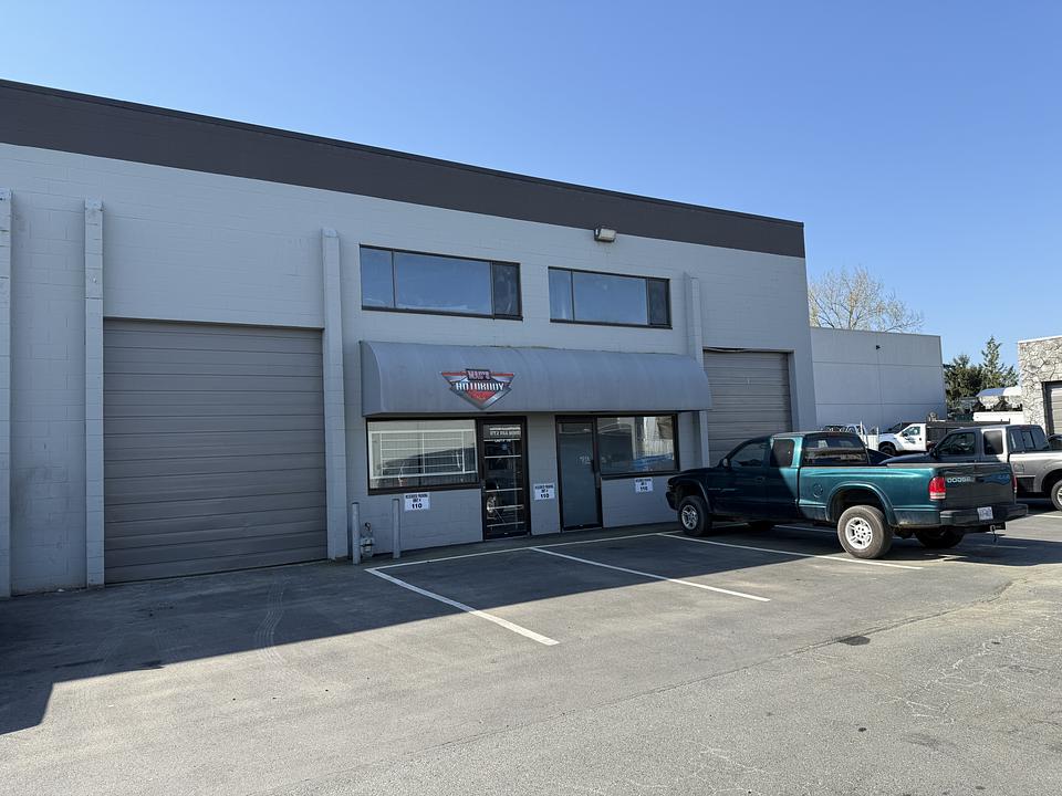 110 - 5327 192 St, Surrey, BC