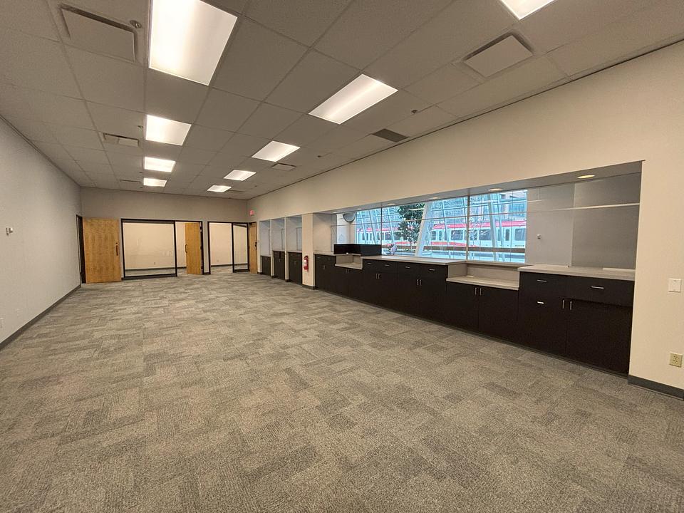 150 - 717 7 Avenue Southwest, Calgary, AB