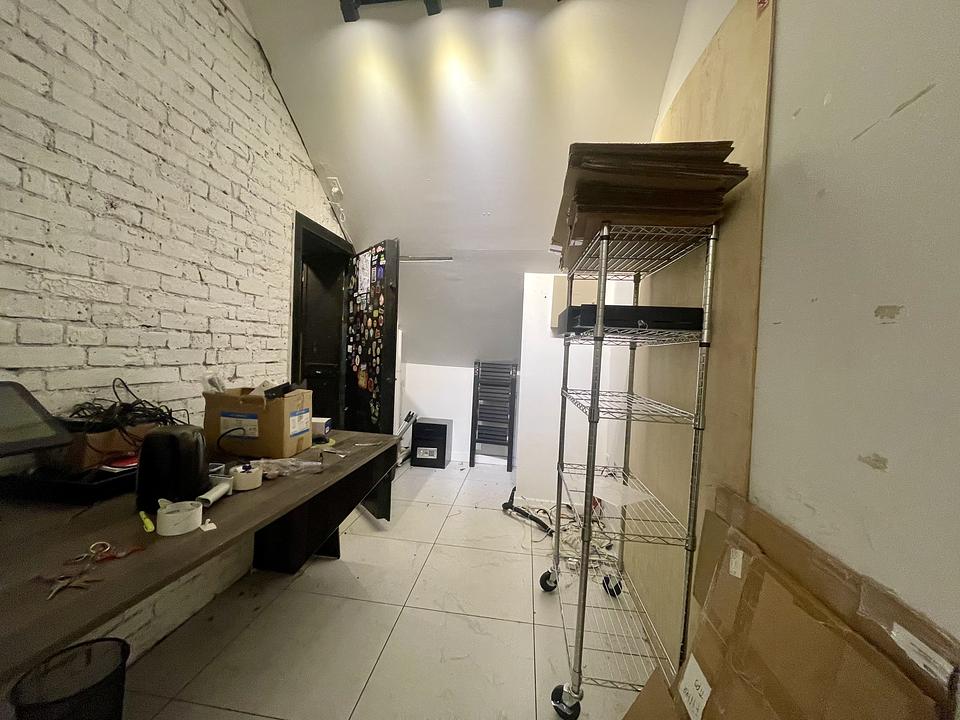 438 Richards Street, Vancouver, BC