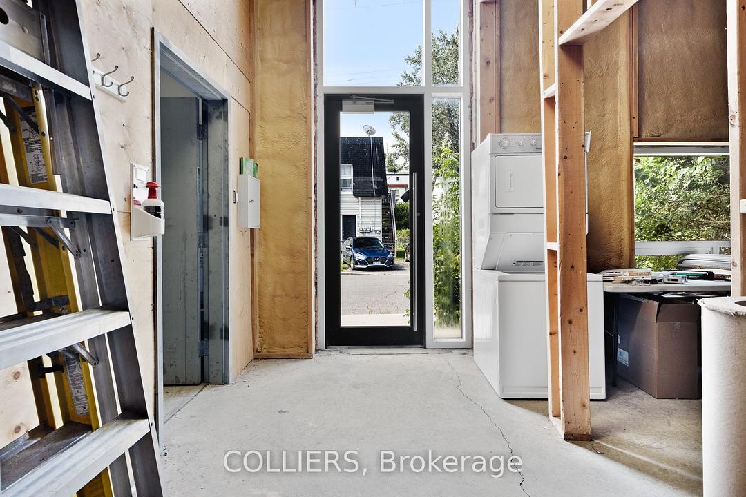 1 - 255 Ste-Anne Avenue, Ottawa, ON