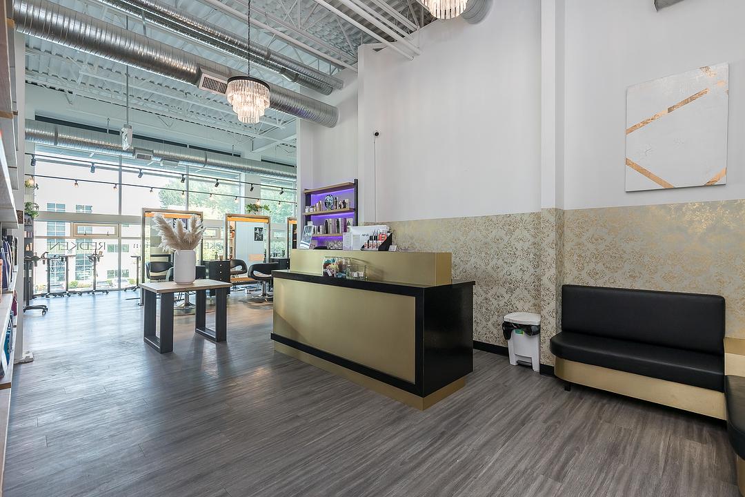 210 - 34077 Gladys Ave, Abbotsford, BC