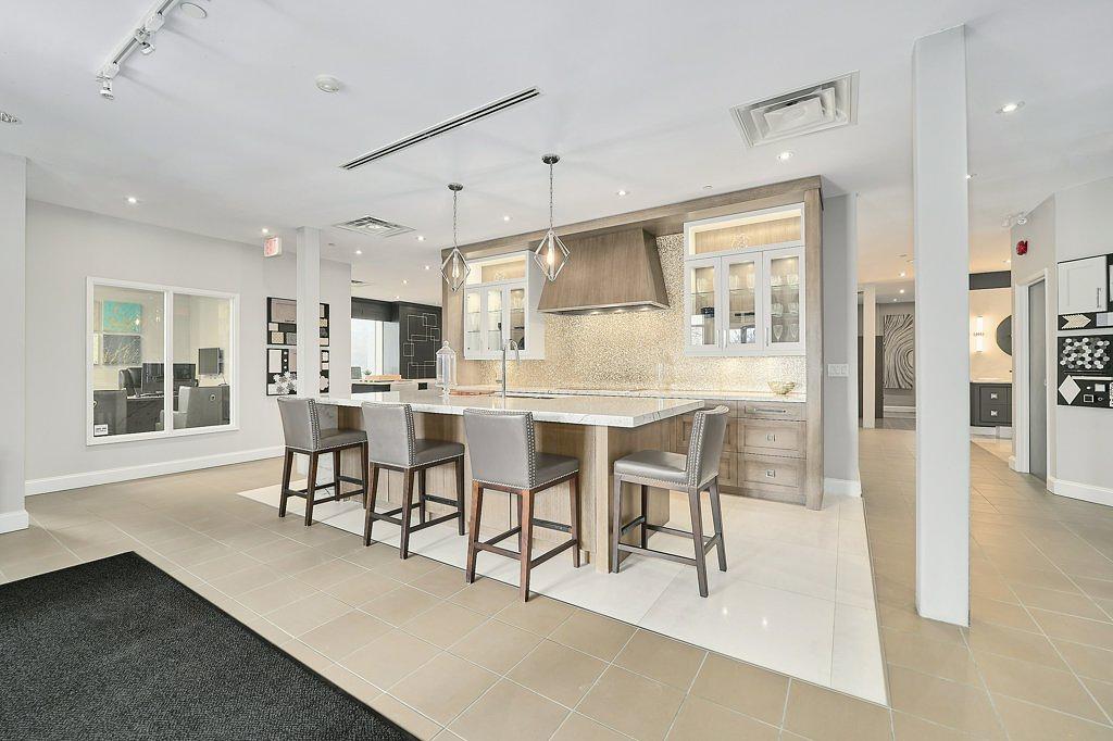 1 - 1333 Thornton Road South, Oshawa, ON