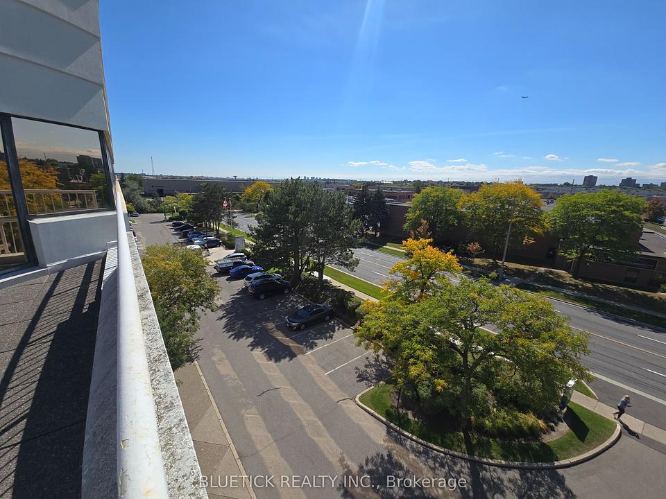 403 - 2233 Argentia Road, Mississauga, ON