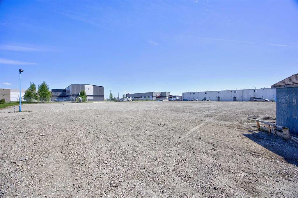 240086 Frontier Crescent, Rocky View County, AB