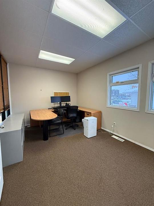 906 2 Avenue, Beaverlodge, AB