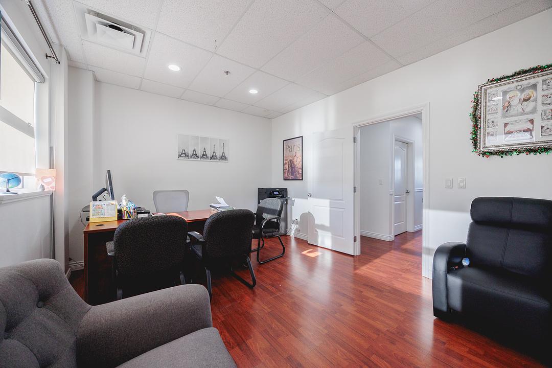 301 - 8268 120 Street, Surrey, BC