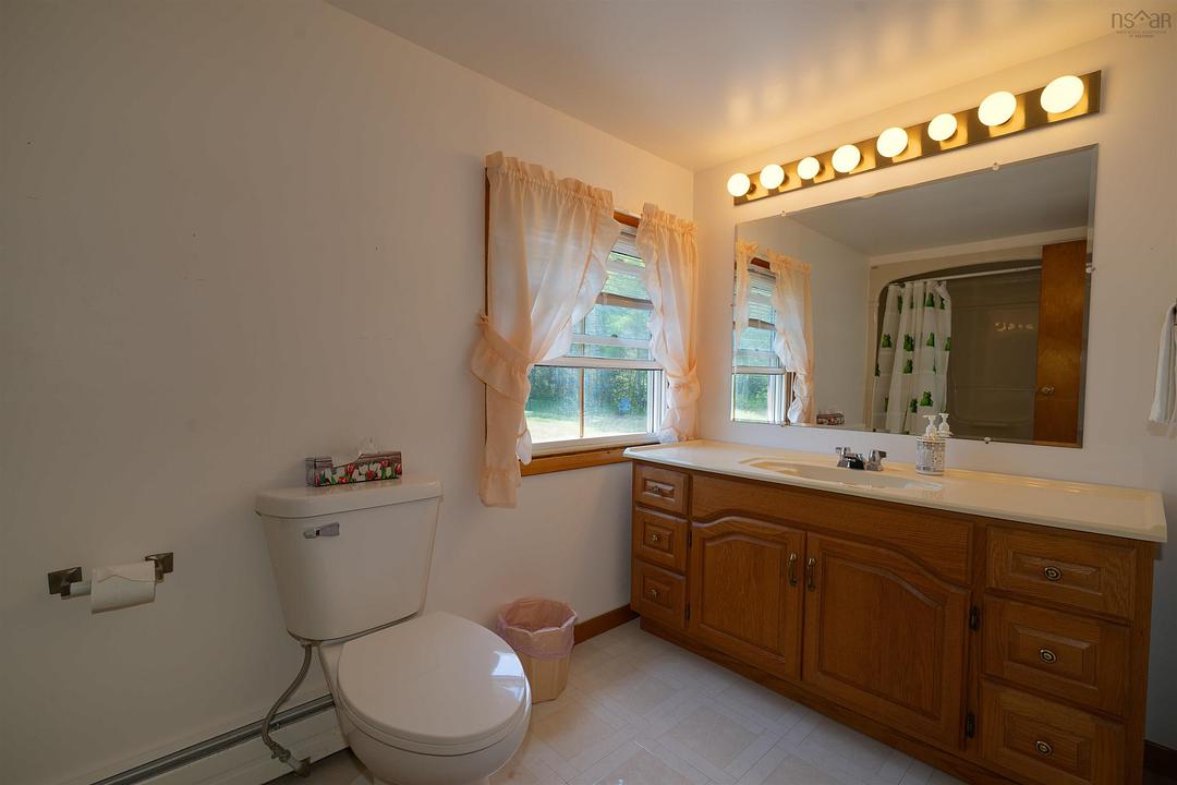 234 Highway 1, Smiths Cove, NS