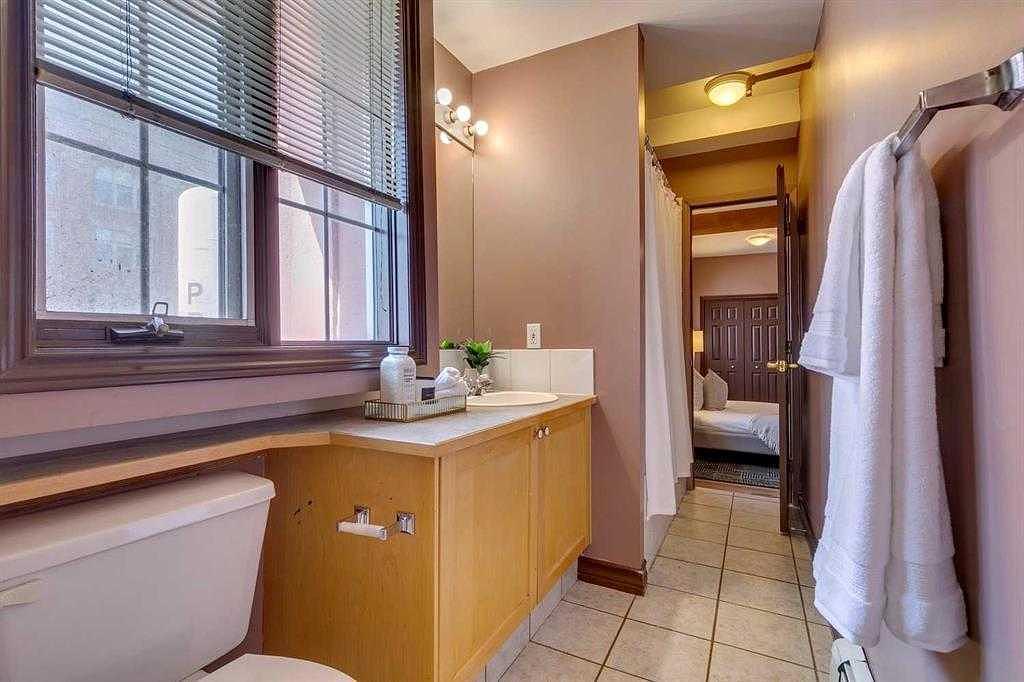 206 11 Avenue Southeast, Calgary, AB
