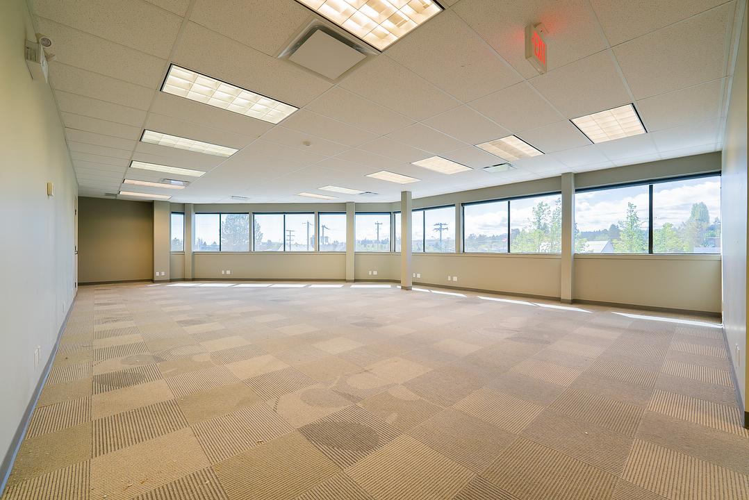 302 - 154 Memorial Ave, Parksville, BC