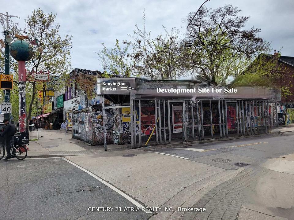 374 Spadina Avenue, Toronto, ON