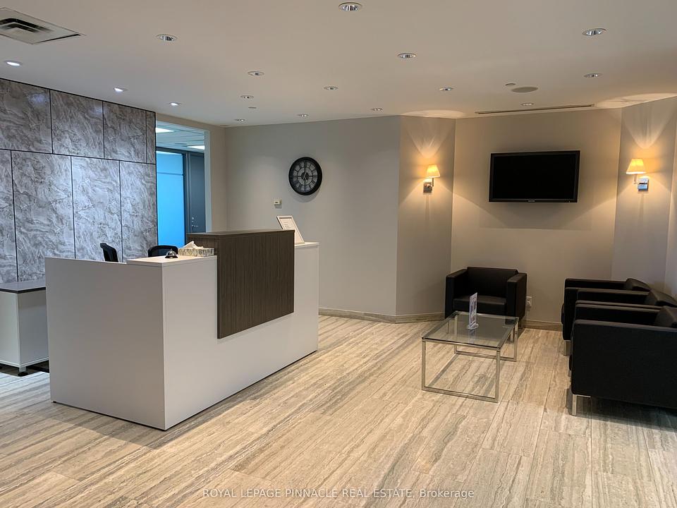 600-31 - 3300 Highway 7, Vaughan, ON