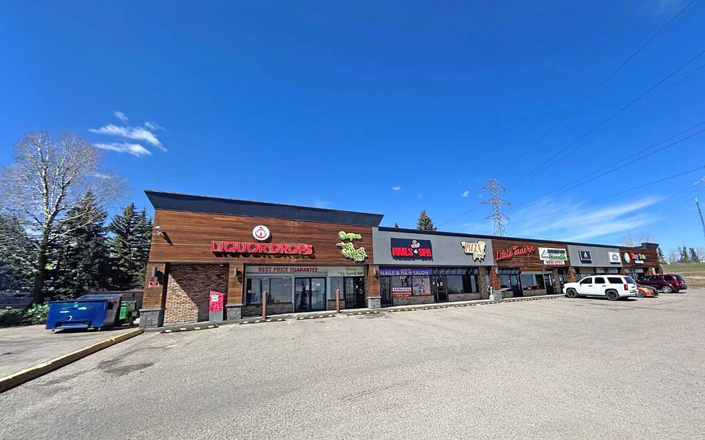 Unit 1 - 5555 Strathcona Hill Southwest, Calgary, AB