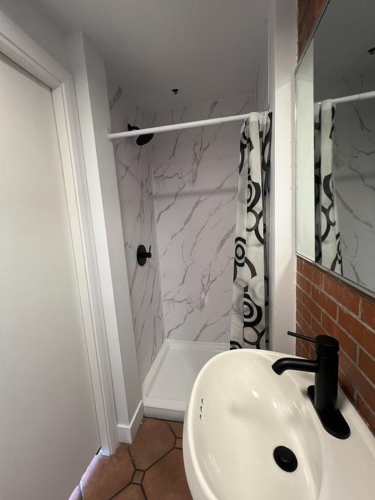 345 Rue de la Couronne, Québec, QC