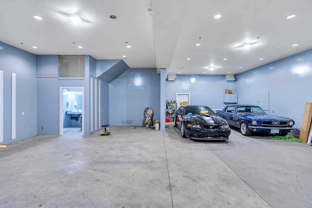 111 & 112 - 19289 Langley Bypass, Surrey, BC