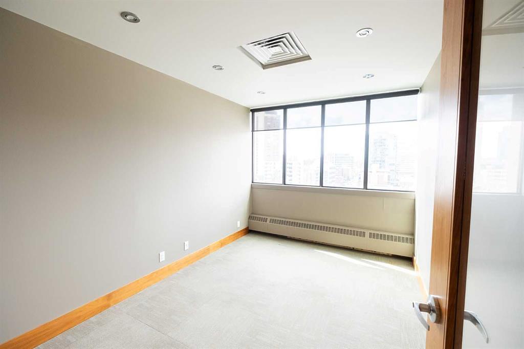 820 - 602 12 Avenue Southwest, Calgary, AB