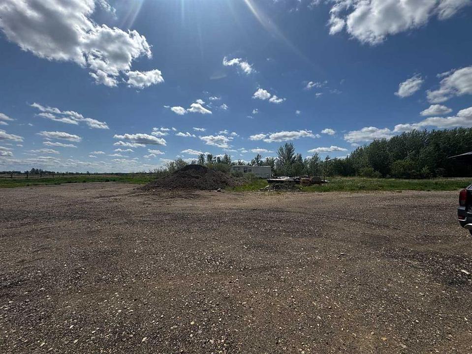 4603 49 Avenue, Dewberry, AB