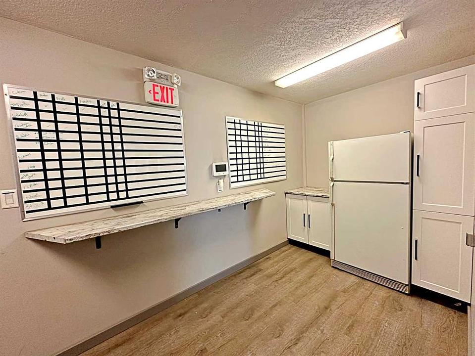 8121 Fraser Avenue, Fort McMurray, AB