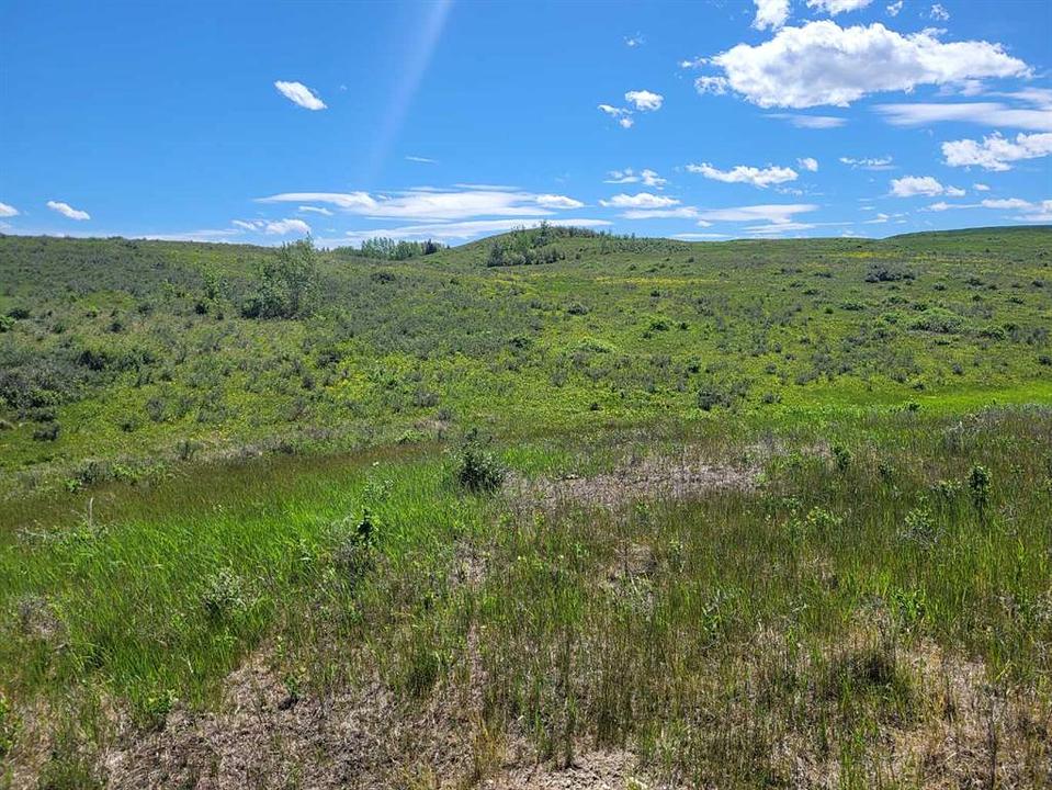 272065 Lochend Road, Rocky View County, AB