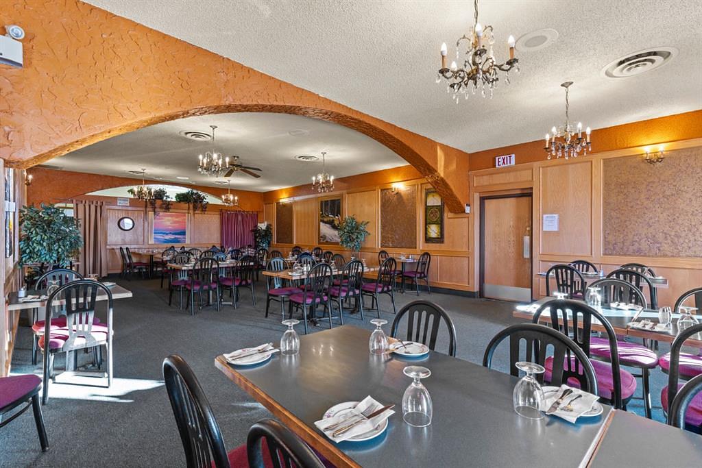 308 2 Avenue, Bassano, AB