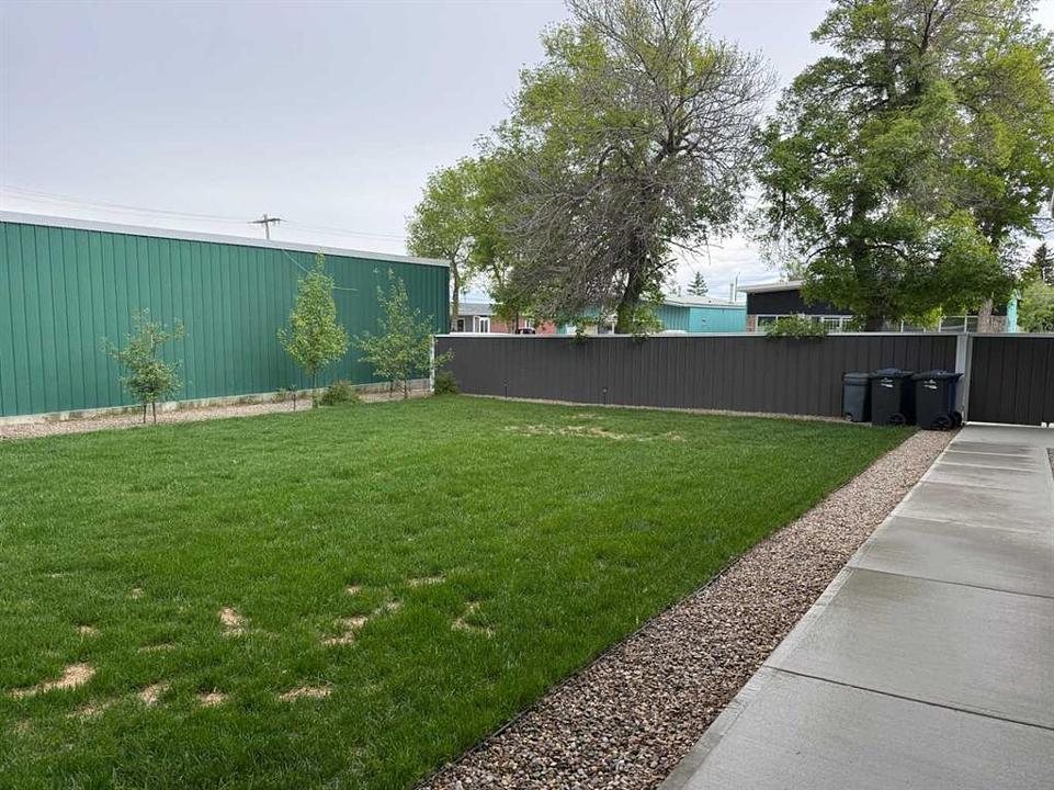 2023 20 Avenue, Bowden, AB
