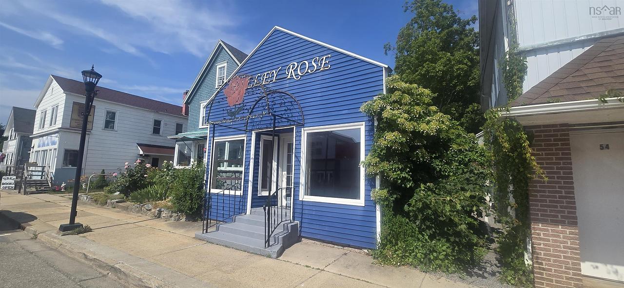 56 Commercial Street, Middleton, NS