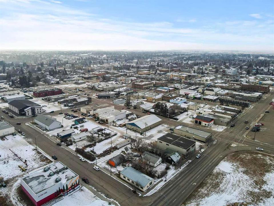 Bay C - 4707 51 Avenue, Camrose, AB