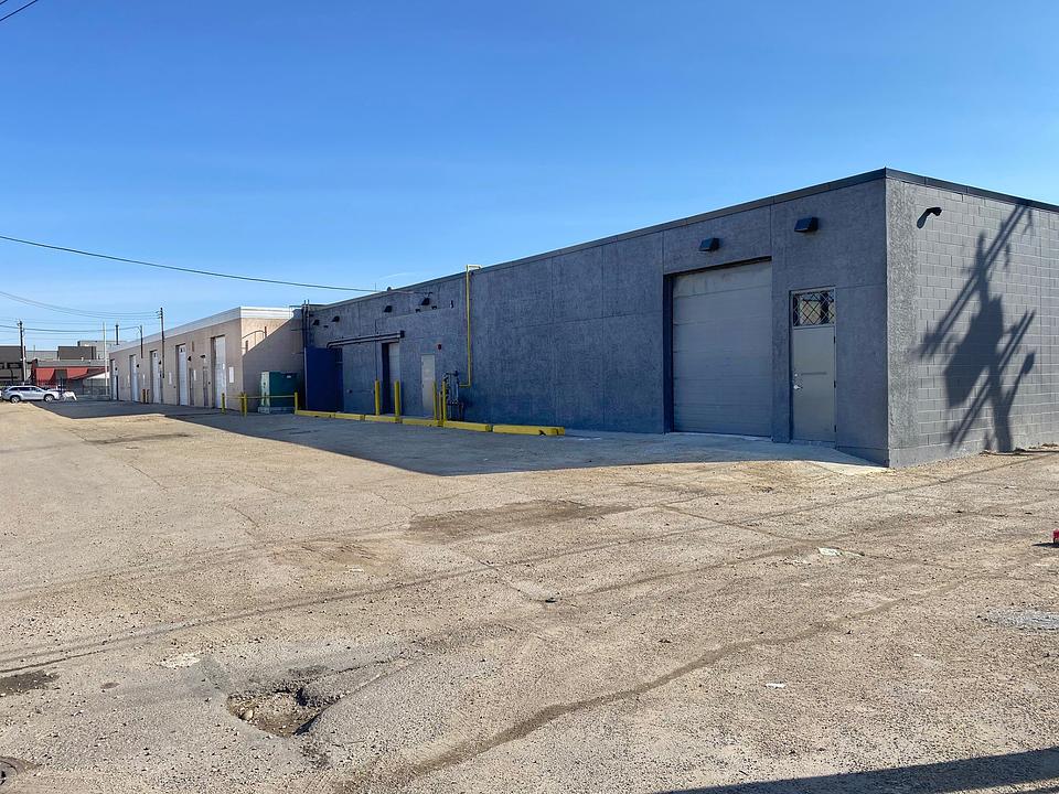 10510 105 Street Northwest, Edmonton, AB