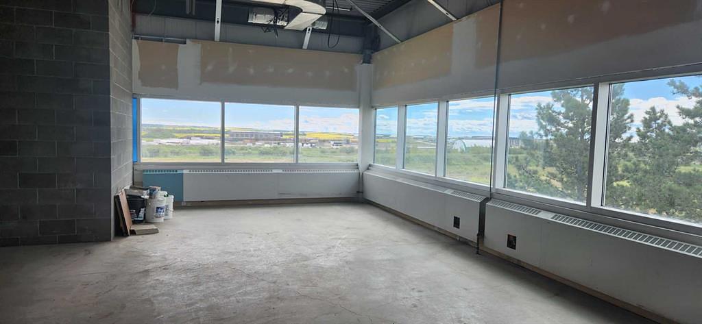8601 99 Street, Clairmont, AB