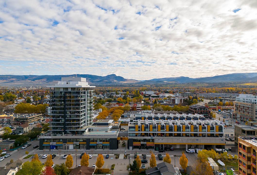 3030 Pandosy Street, Kelowna, BC