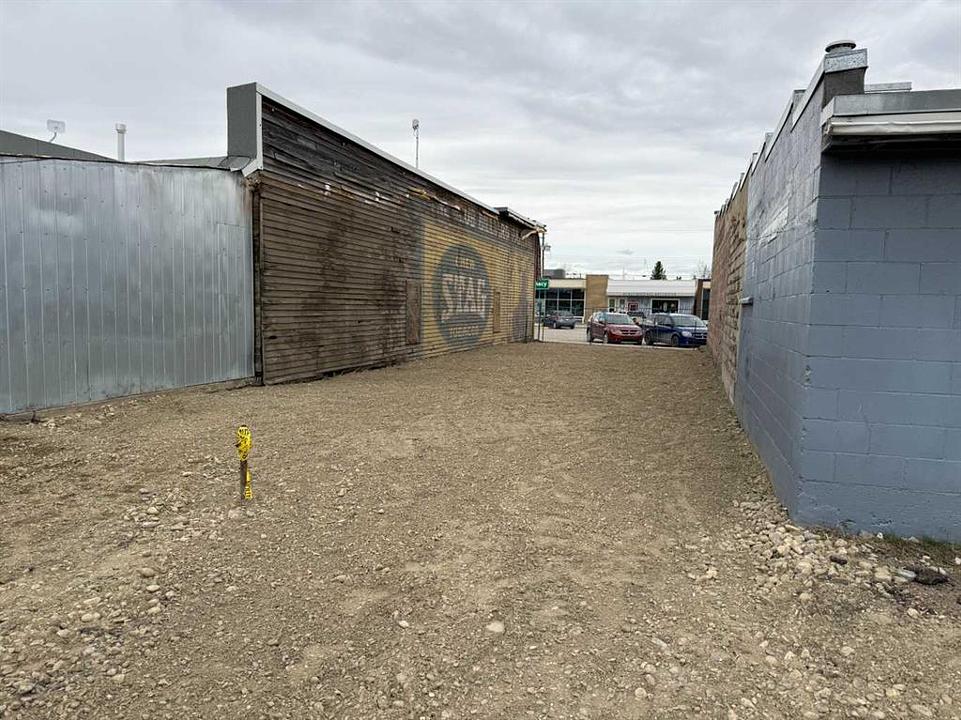 213 Centre Street, Vulcan, AB