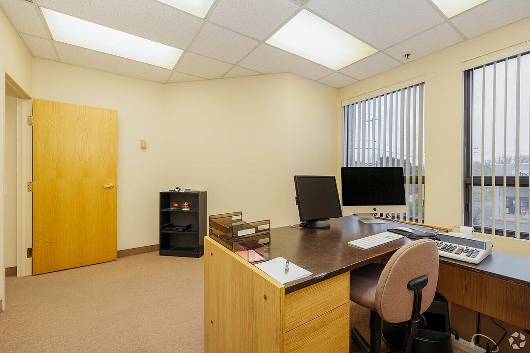2367 Rue Guénette, Montréal, QC
