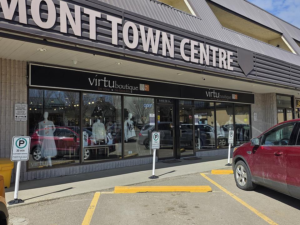 5004 50 Street, Beaumont, AB