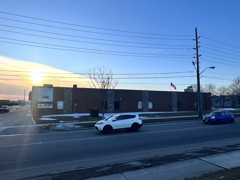 Unit 1 - 350 Oakdale Road, Toronto, ON