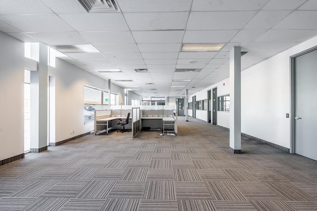 17550 Route Transcanadienne, Kirkland, QC