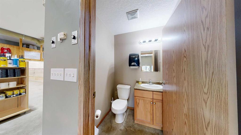 4902 51 Avenue, Stettler, AB