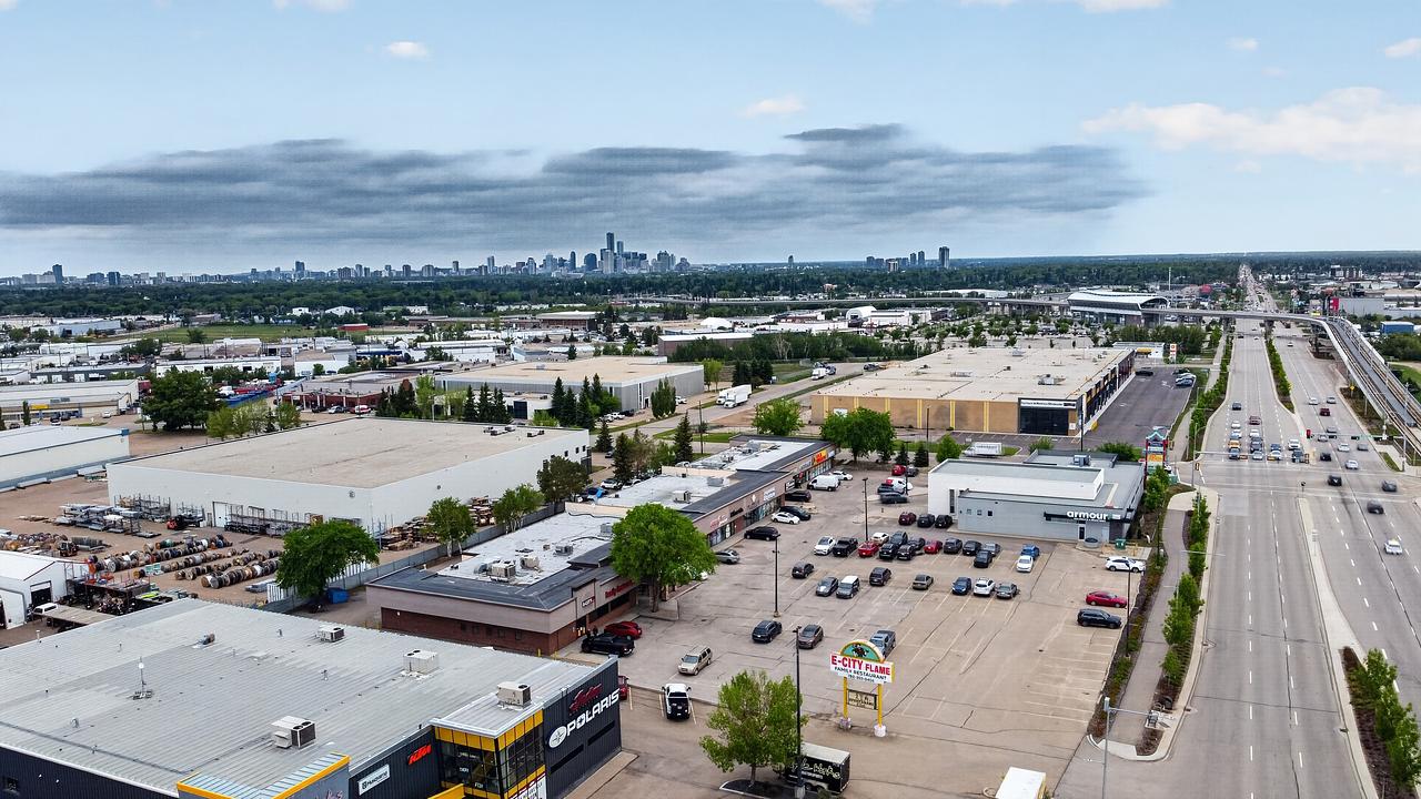 5708 75 Street Northwest, Edmonton, AB