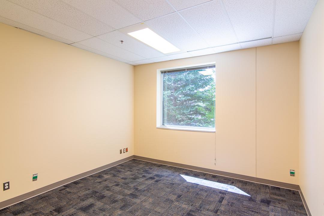 100 - 1st Floor - 31 Auriga Drive, Ottawa, ON