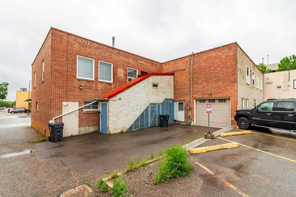 505 7 Street South, Lethbridge, AB