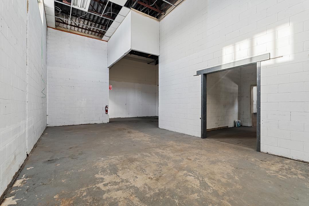 Warehouse - 2699 Avenue Watt, Québec, QC