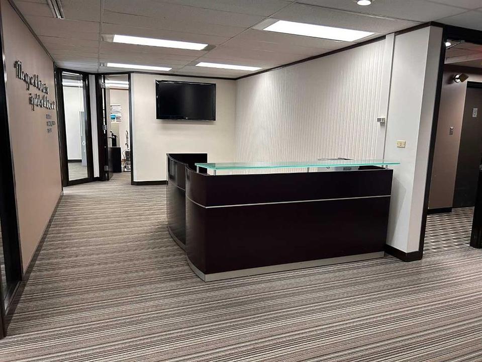 300 - 900 6 Avenue Southwest, Calgary, AB