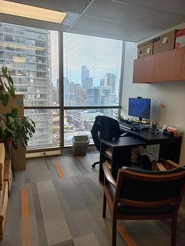 605 Robson St, Vancouver, BC