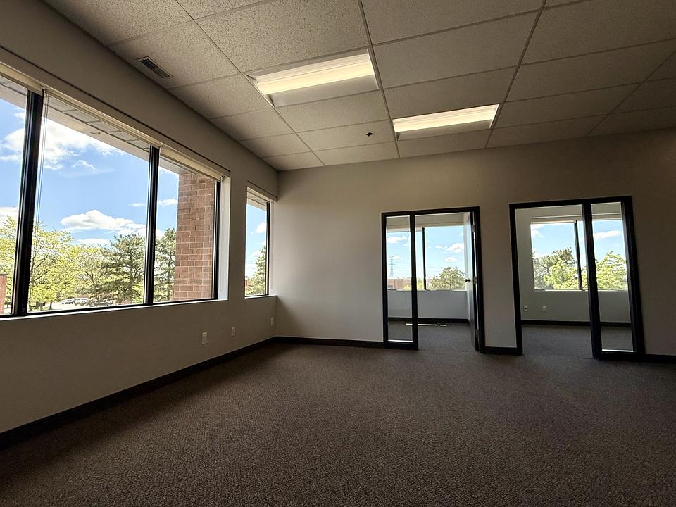 9 - 180 Jardin Drive, Vaughan, ON