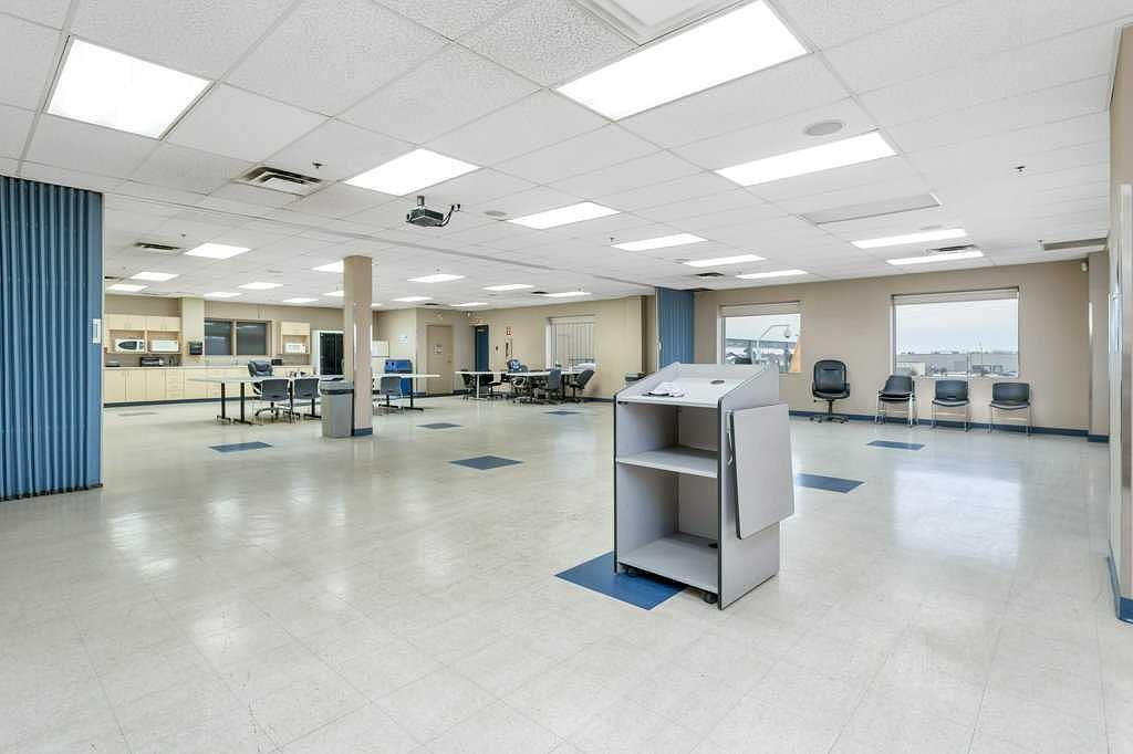 22 Mckenzie Drive, Red Deer County, AB