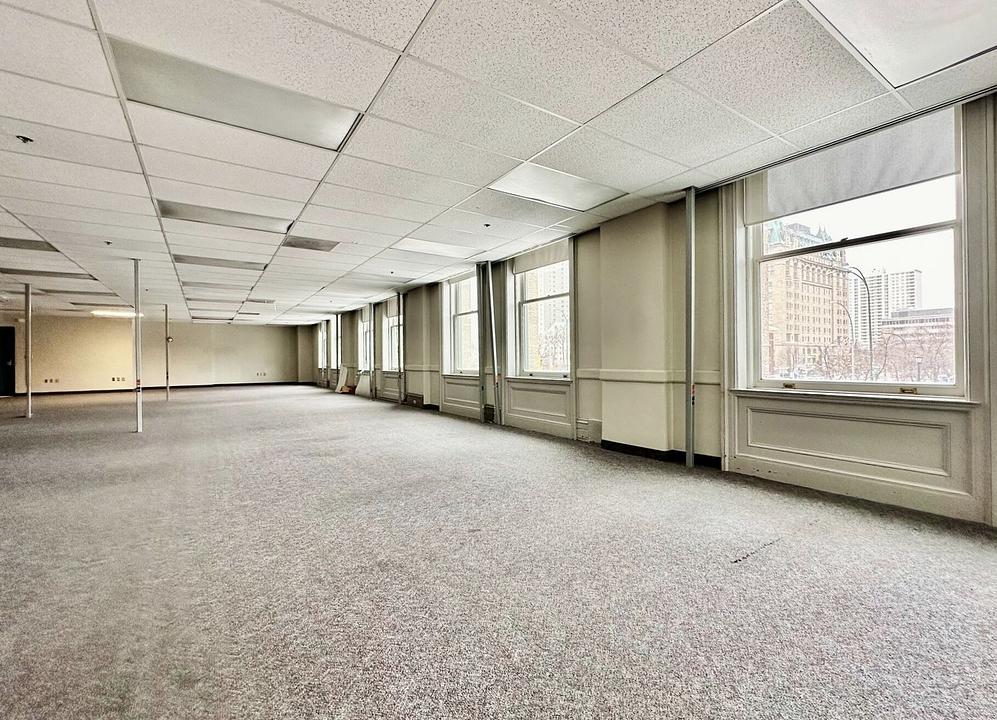 360 - 123 Main Street, Winnipeg, MB