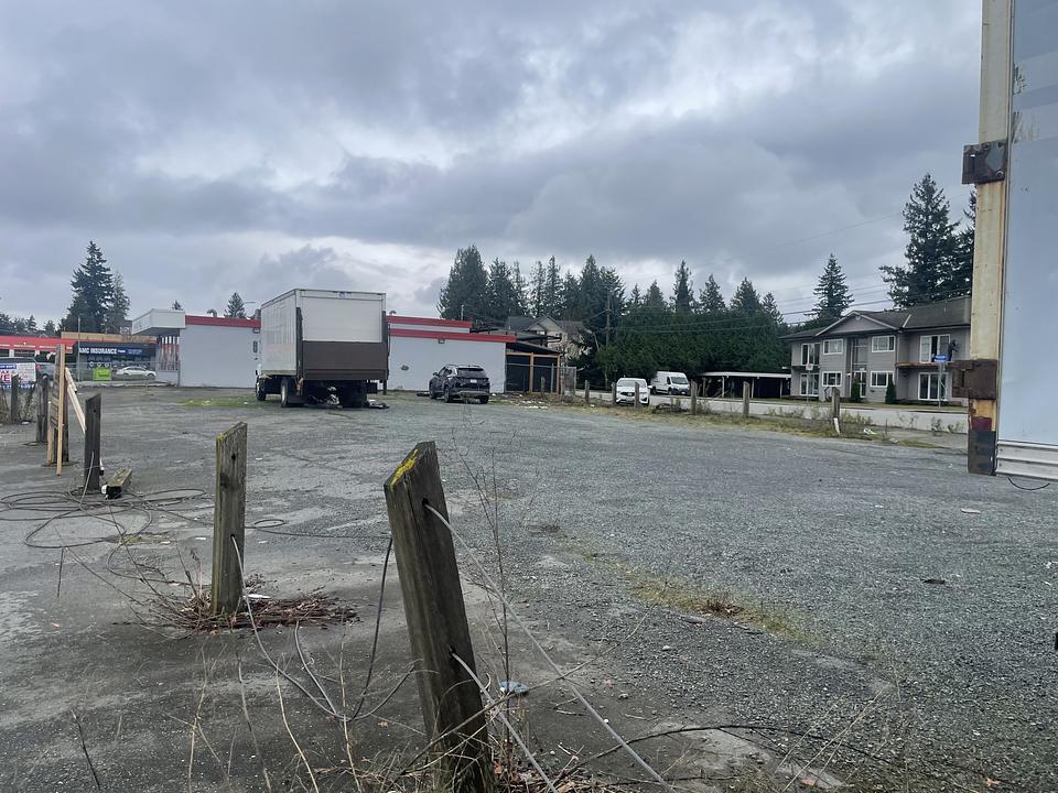31648 South Fraser Way, Abbotsford, BC