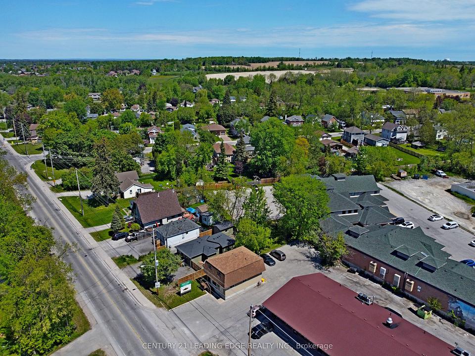 21 Metro Road South, Georgina, ON