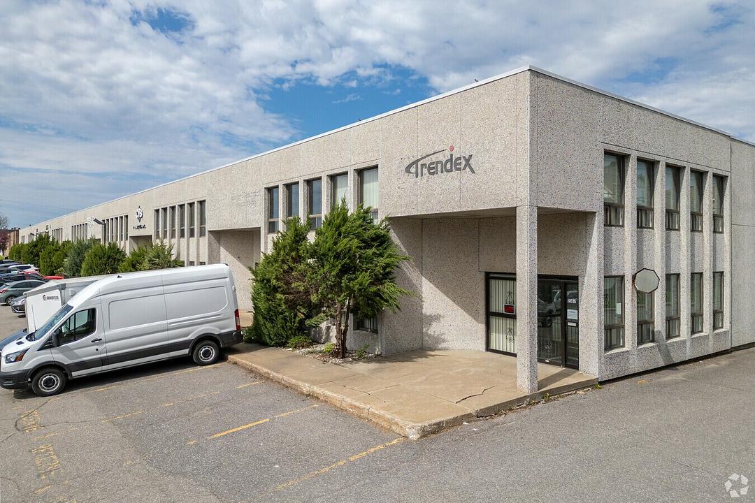 2367 Rue Guénette, Montréal, QC