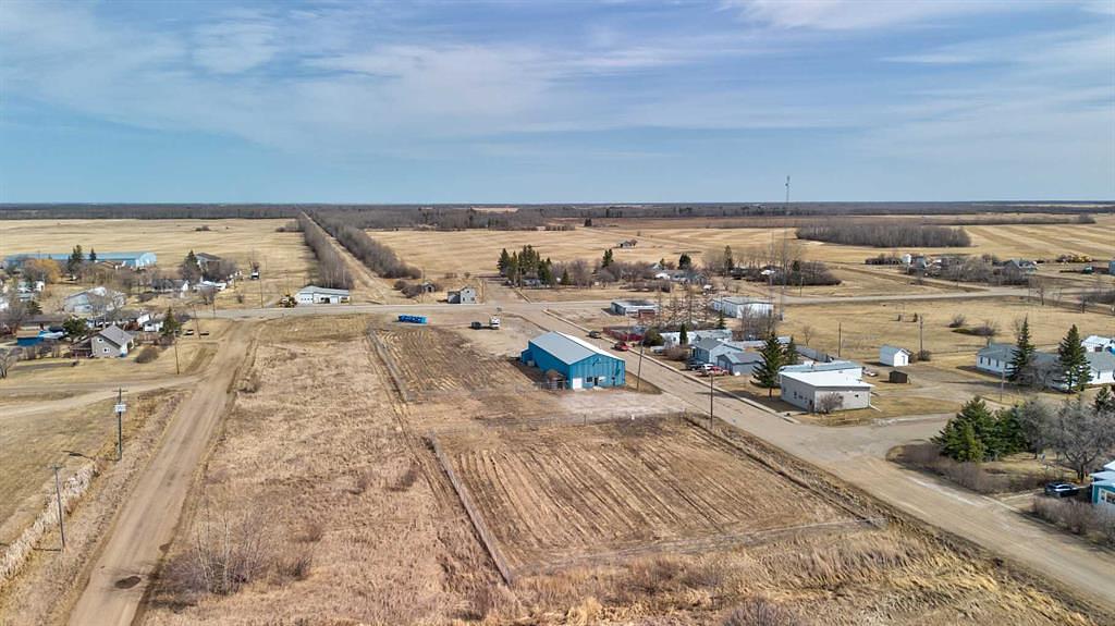 5024 50 Avenue South, Eaglesham, AB