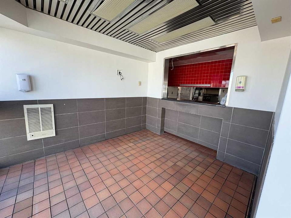 Q - 4710 17 Avenue Southeast, Calgary, AB